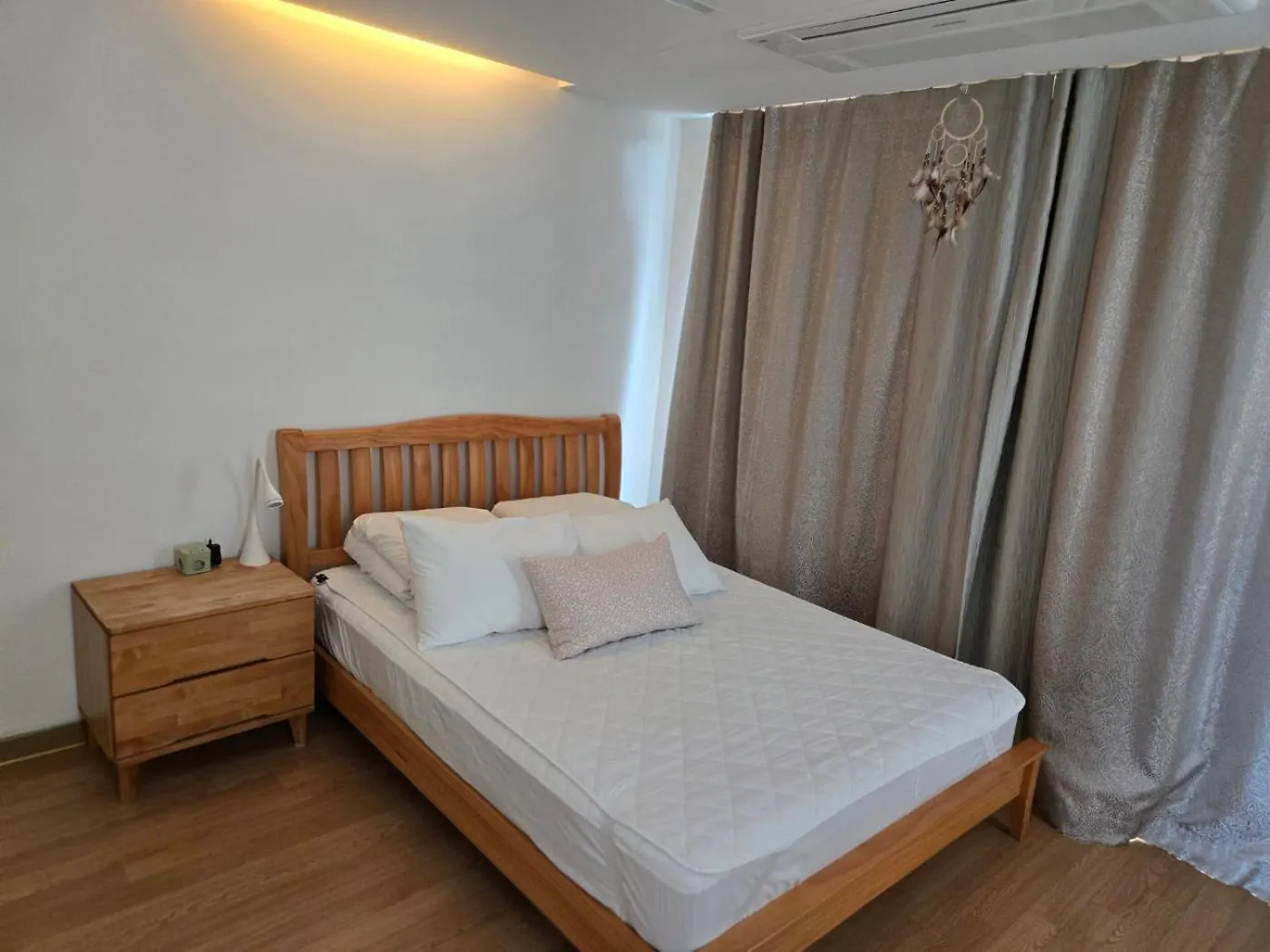 The Stay Christmas Jeju 0*,  South Korea